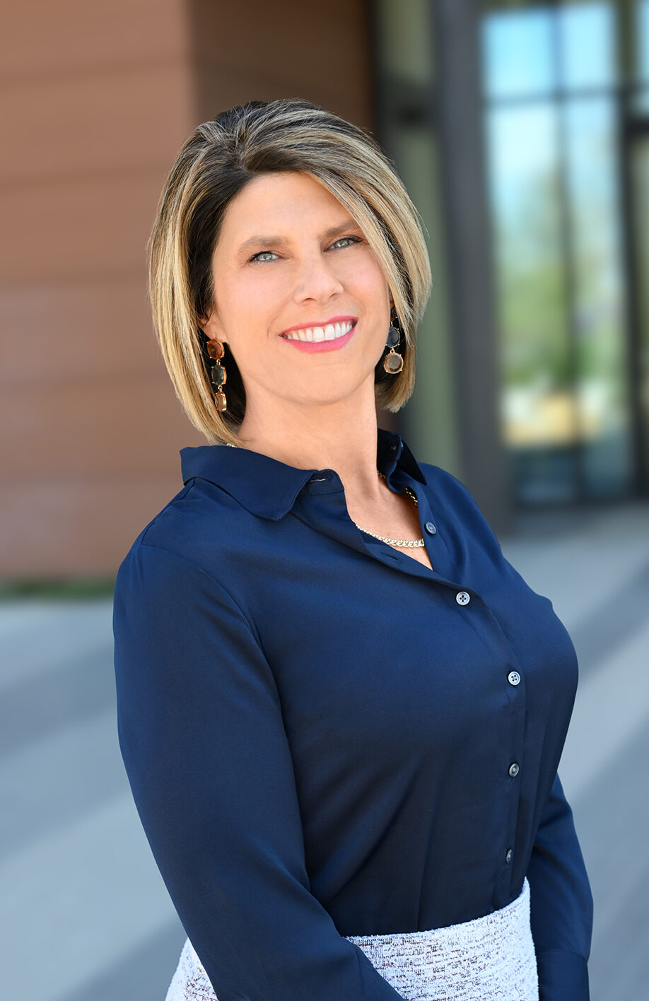 Noelle Bui regional manager headshot